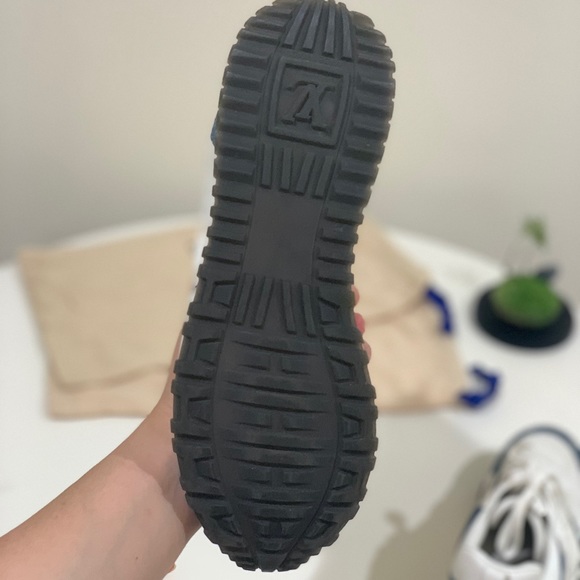 Louis Vuitton 100% authentic! - Picture 9 of 9